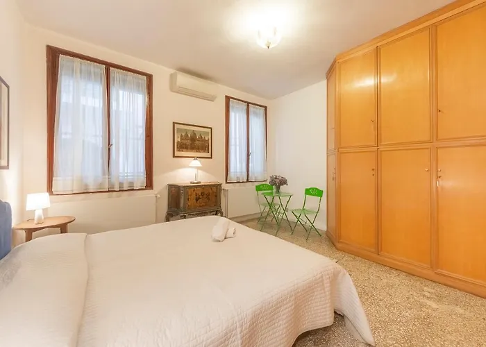 Canal Grande Suite