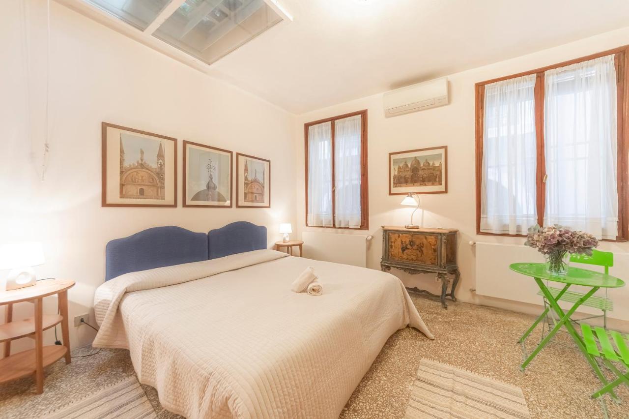 Apartment Canal Grande Venedig